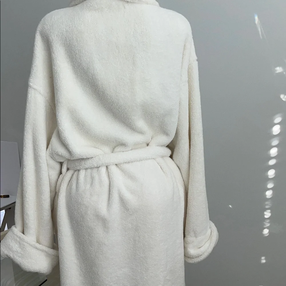 Luxurious Plush organic turkish cotton White Bathrobe/free shipping - Picture 3 of 5